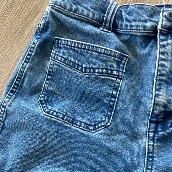 Madewell High Rise Jean Shorts Patch Pocket Edition - Picture 9 of 9